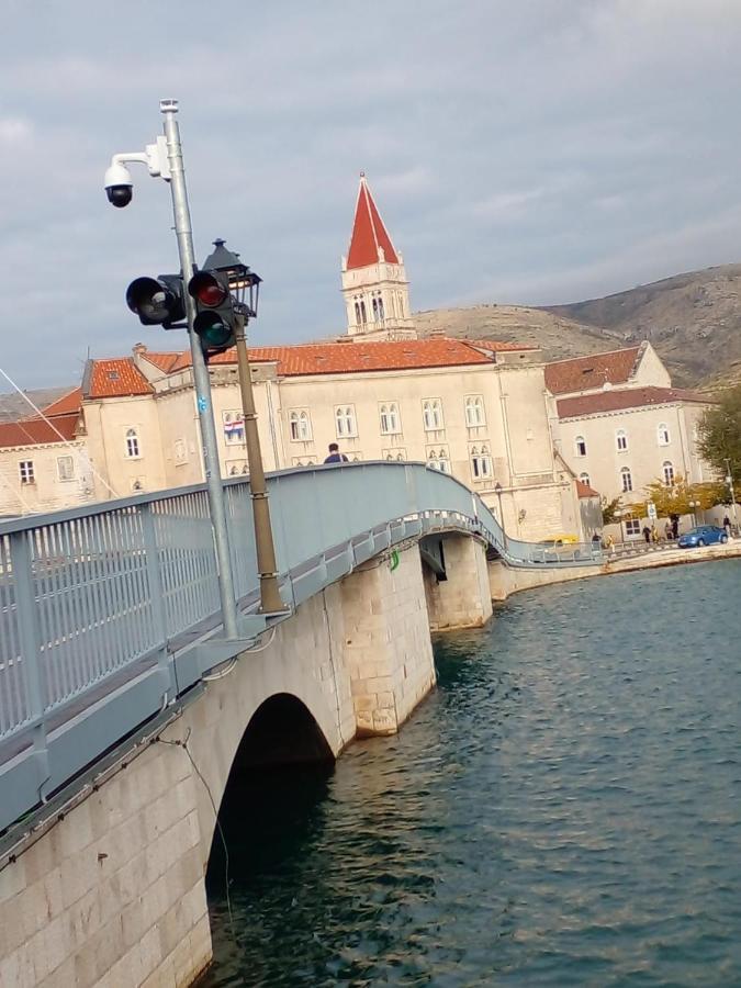 Apartmani Ivan Trogir Exterior foto